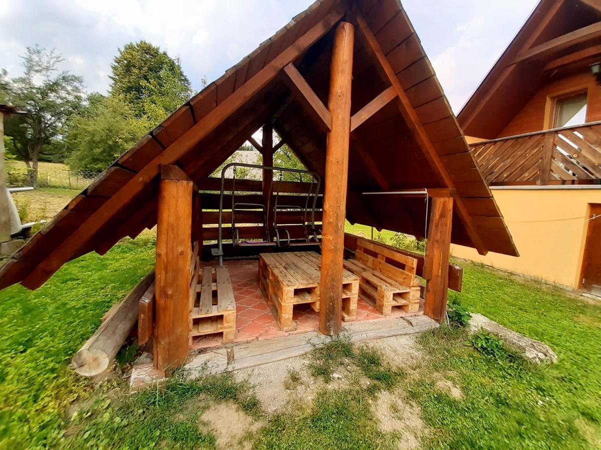 Vilka Cibulka A Chata Cesnacik Ižipovce Buitenkant foto