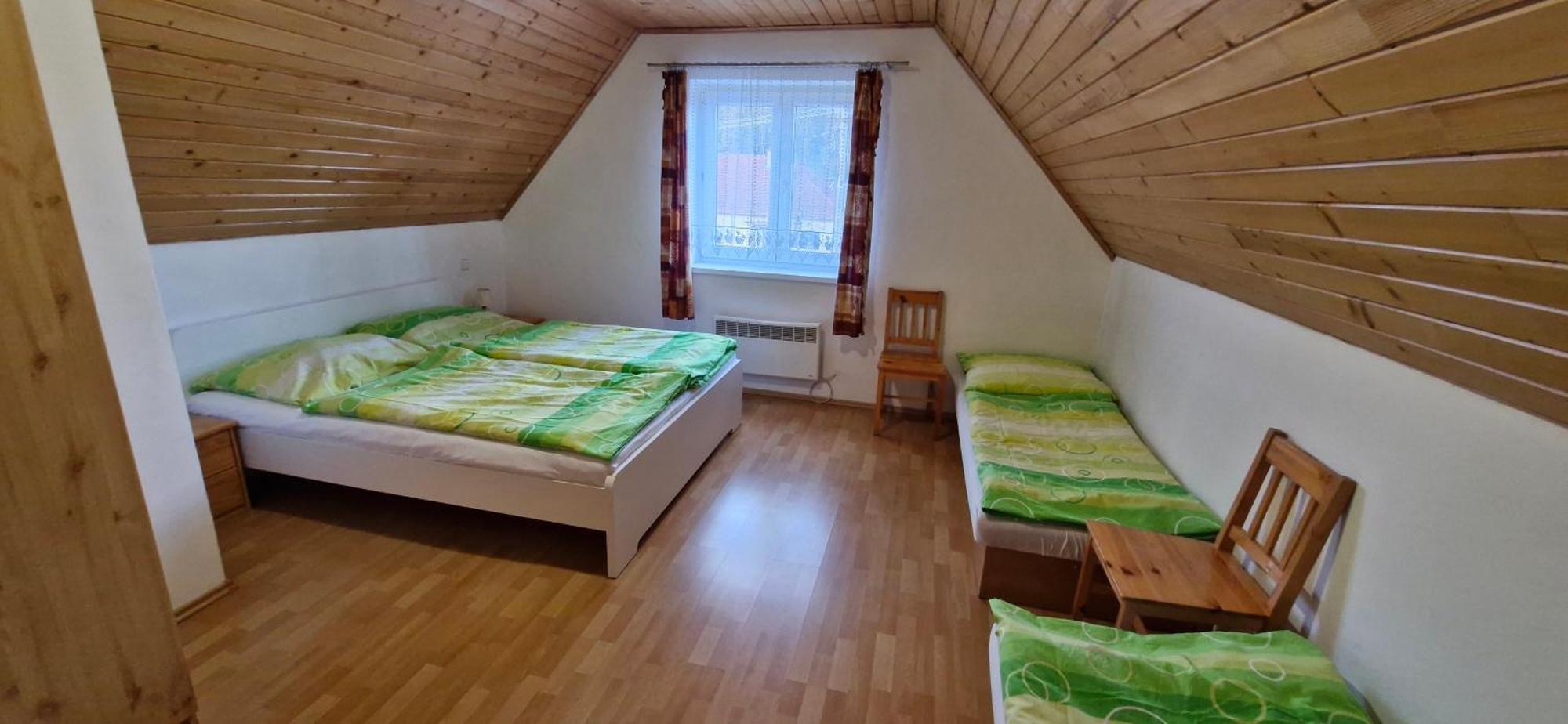 Vilka Cibulka A Chata Cesnacik Ižipovce Buitenkant foto